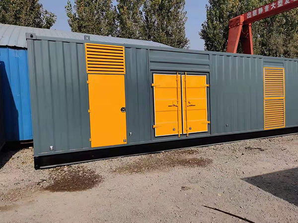 公主岭300kw 柴油发电机组用多大的空气开关？