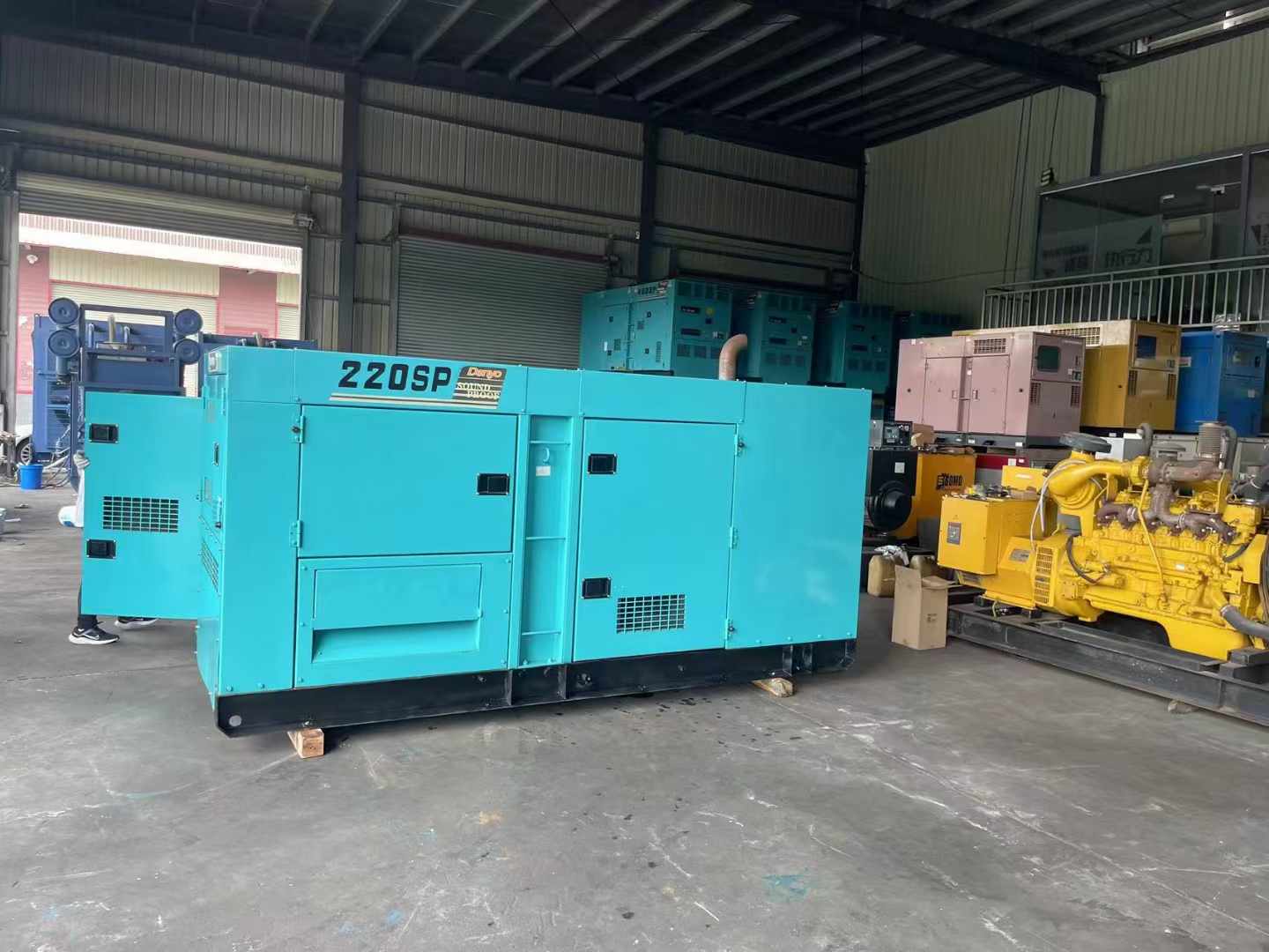 公主岭800kW 柴油发电机的输出电流波动范围是多少？