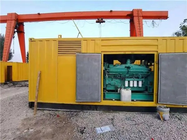 公主岭冬季低温环境下，500KW发电机组应该选择什么类型的启动电瓶？